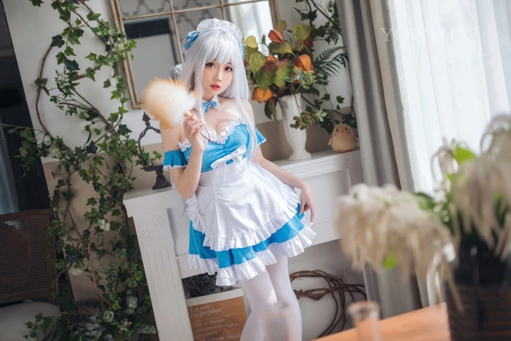 焖焖碳 – 小天鹅女仆 Cosplay 甜美写真 动漫角色扮演