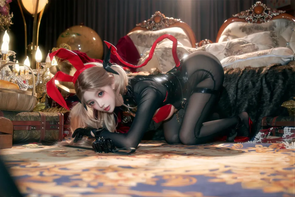 过期米线线喵 Cosplay恶魔兔兔反差感拉满