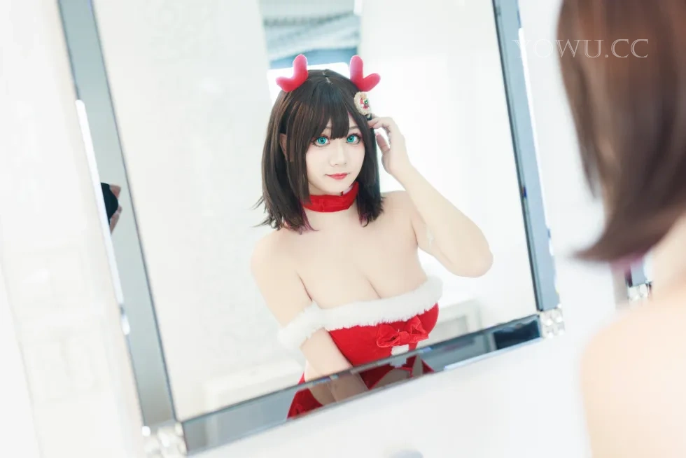 阿雪雪圣诞居家Cosplay写真，温馨可爱