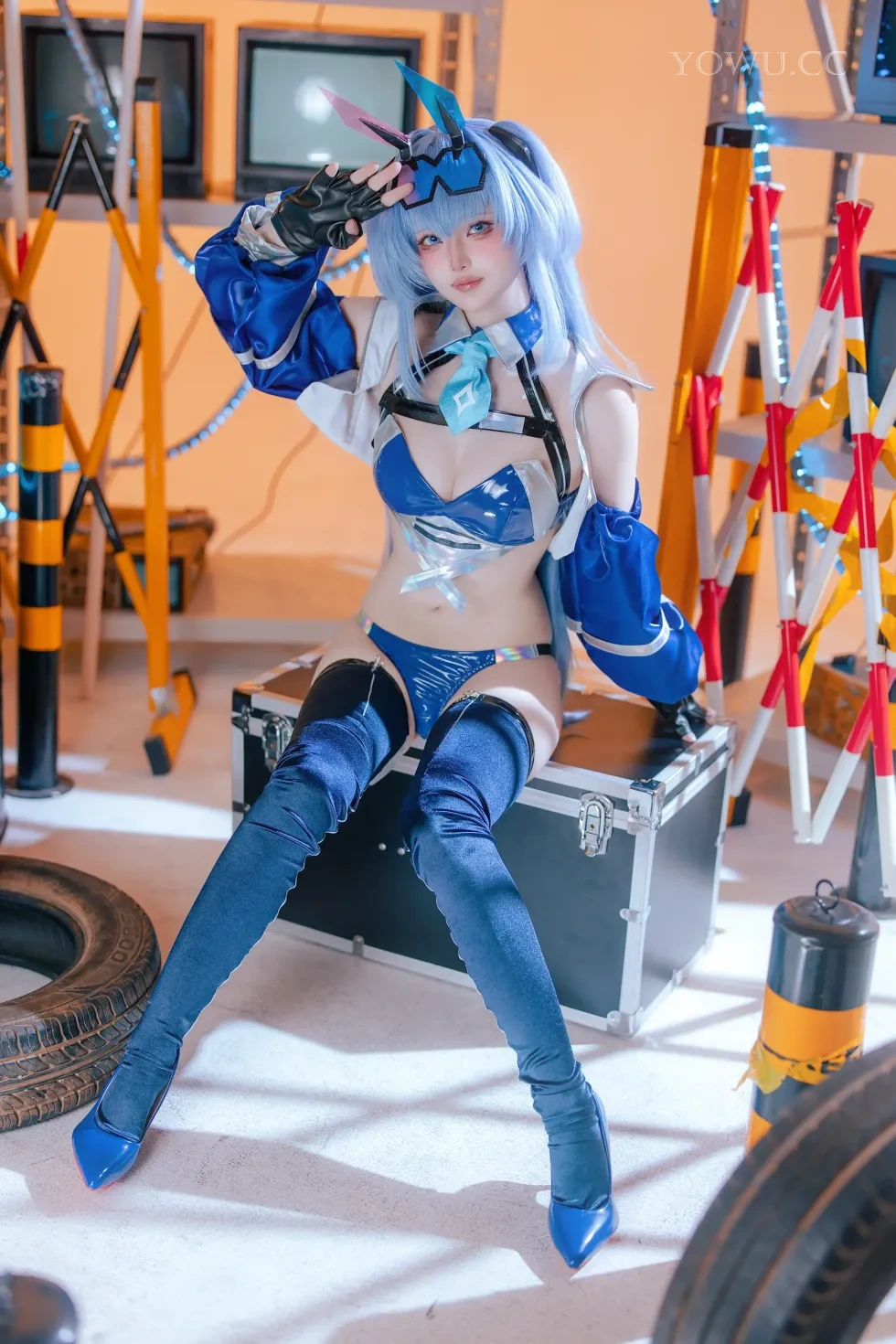 屿鱼Cos碧蓝航线花园赛车服，性感迷人写真集