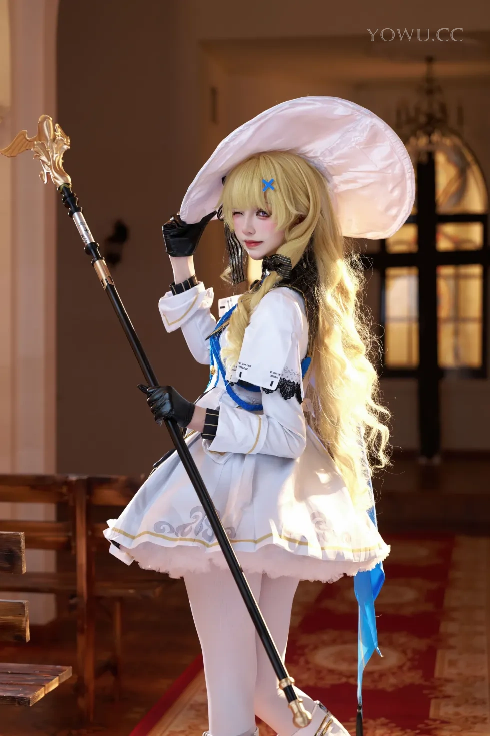 网红Coser阿薰kaOri Cosplay鸣潮菲比惊艳还原角色