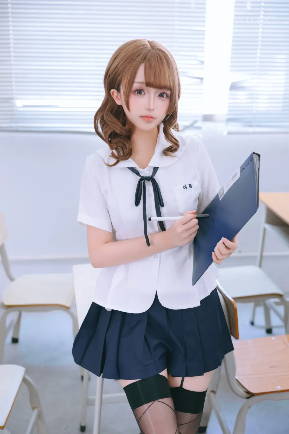 日奈娇Cos心理委员 温柔知心学姐风
