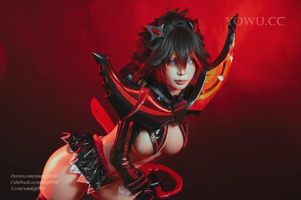 Umeko J Cosplay缠流子神衣鲜血Kill la Kill