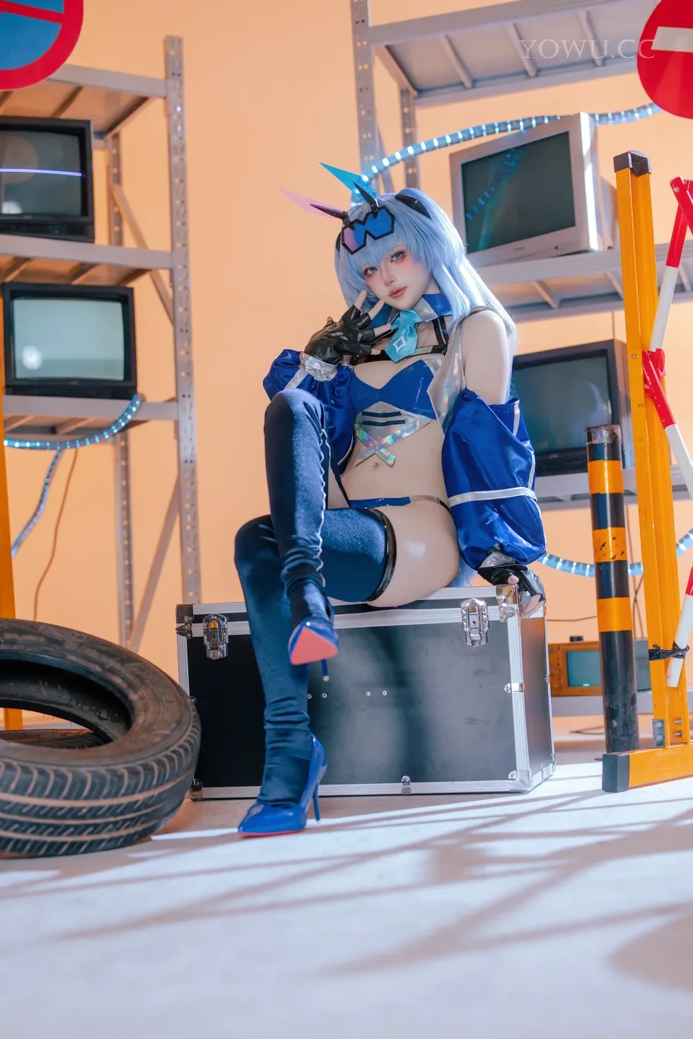 屿鱼Cos碧蓝航线花园赛车服，性感迷人写真集