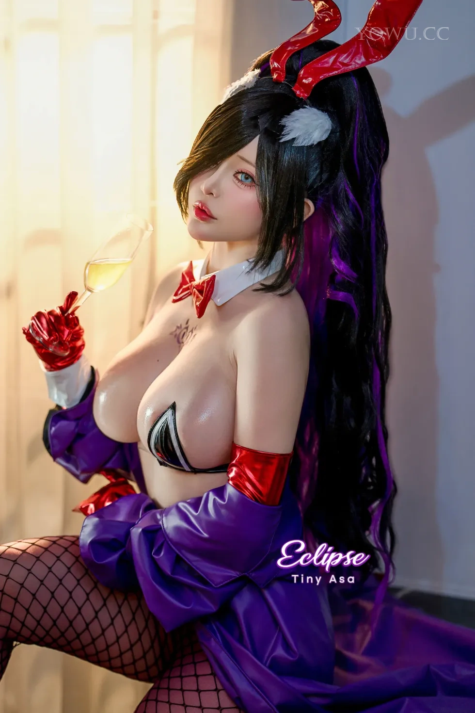 Tiny Asa Eclipse Cosplay 黑丝吊带渔网袜搭配红色兔耳