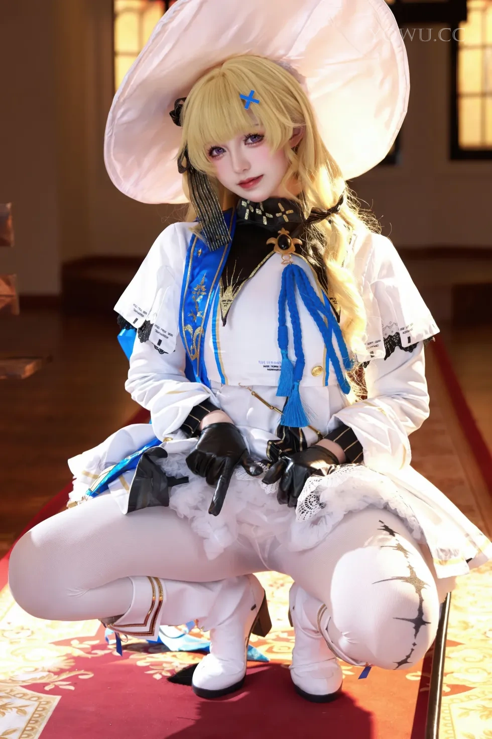 网红Coser阿薰kaOri Cosplay鸣潮菲比惊艳还原角色