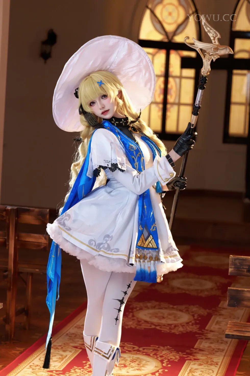 网红Coser阿薰kaOri Cosplay鸣潮菲比惊艳还原角色