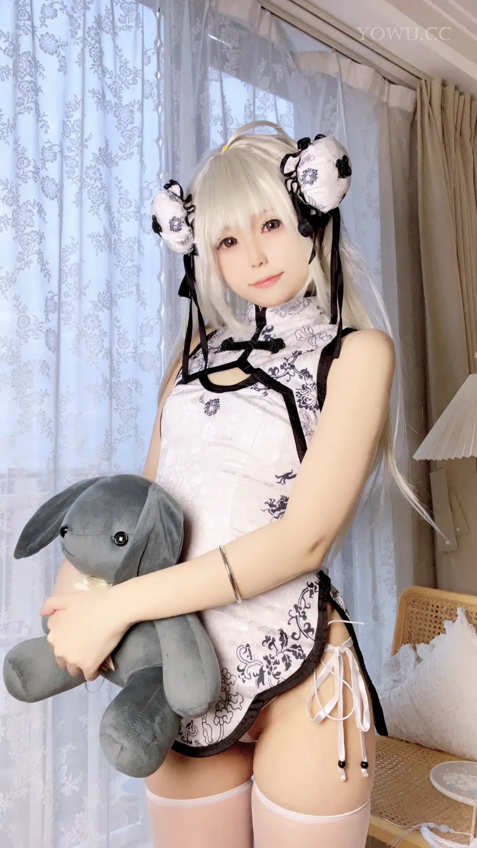 Quan冉有点饿 Cosplay缘之空穹妹旗袍自拍