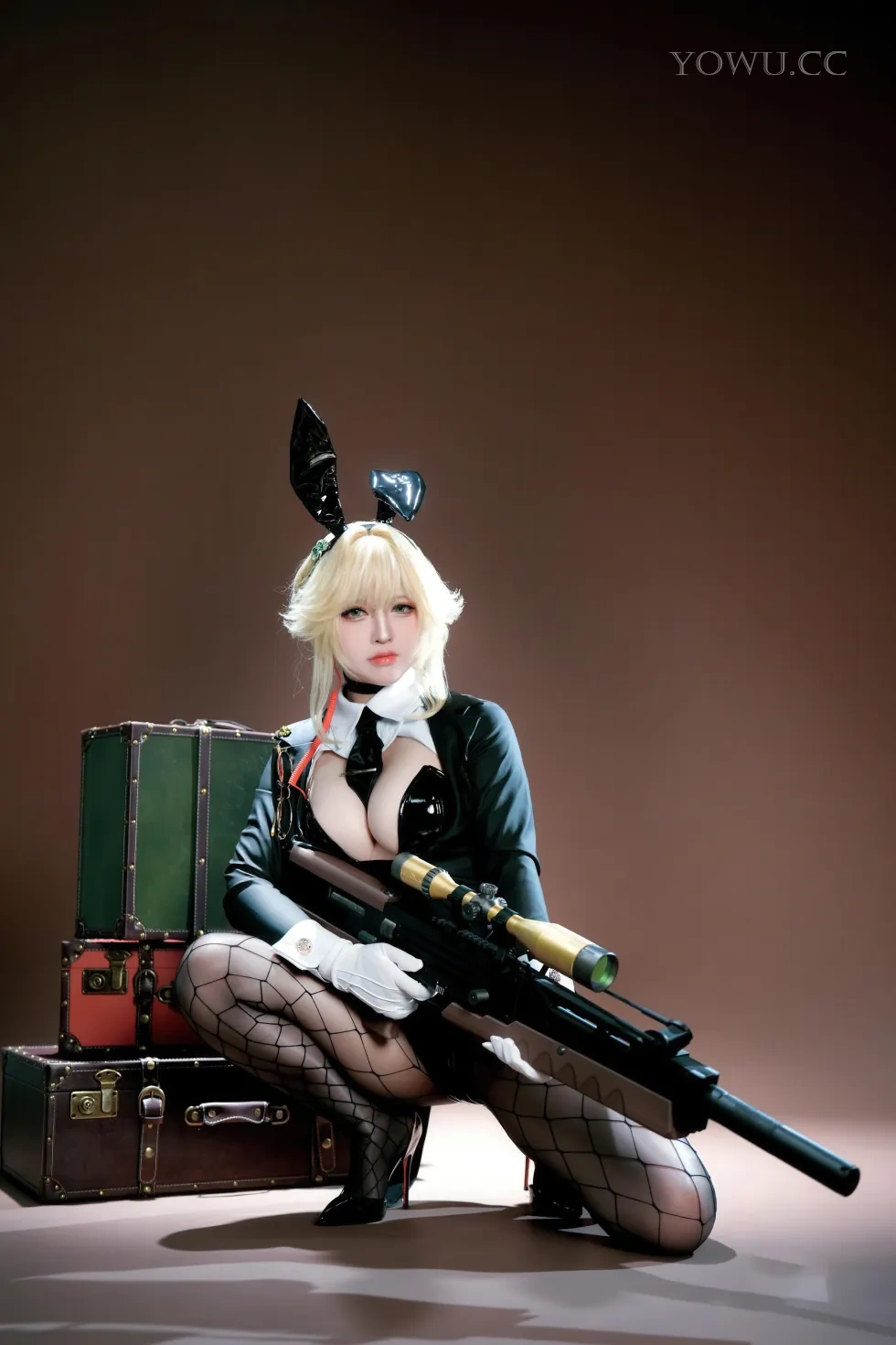 半半子Cosplay Nikke胜利女神爱德兔女郎性感写真