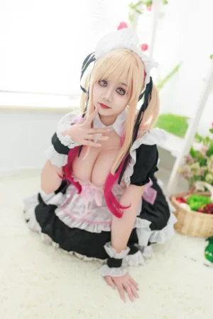 阿雪雪 Cosplay海梦女仆 与童颜巨乳的甜美萌动