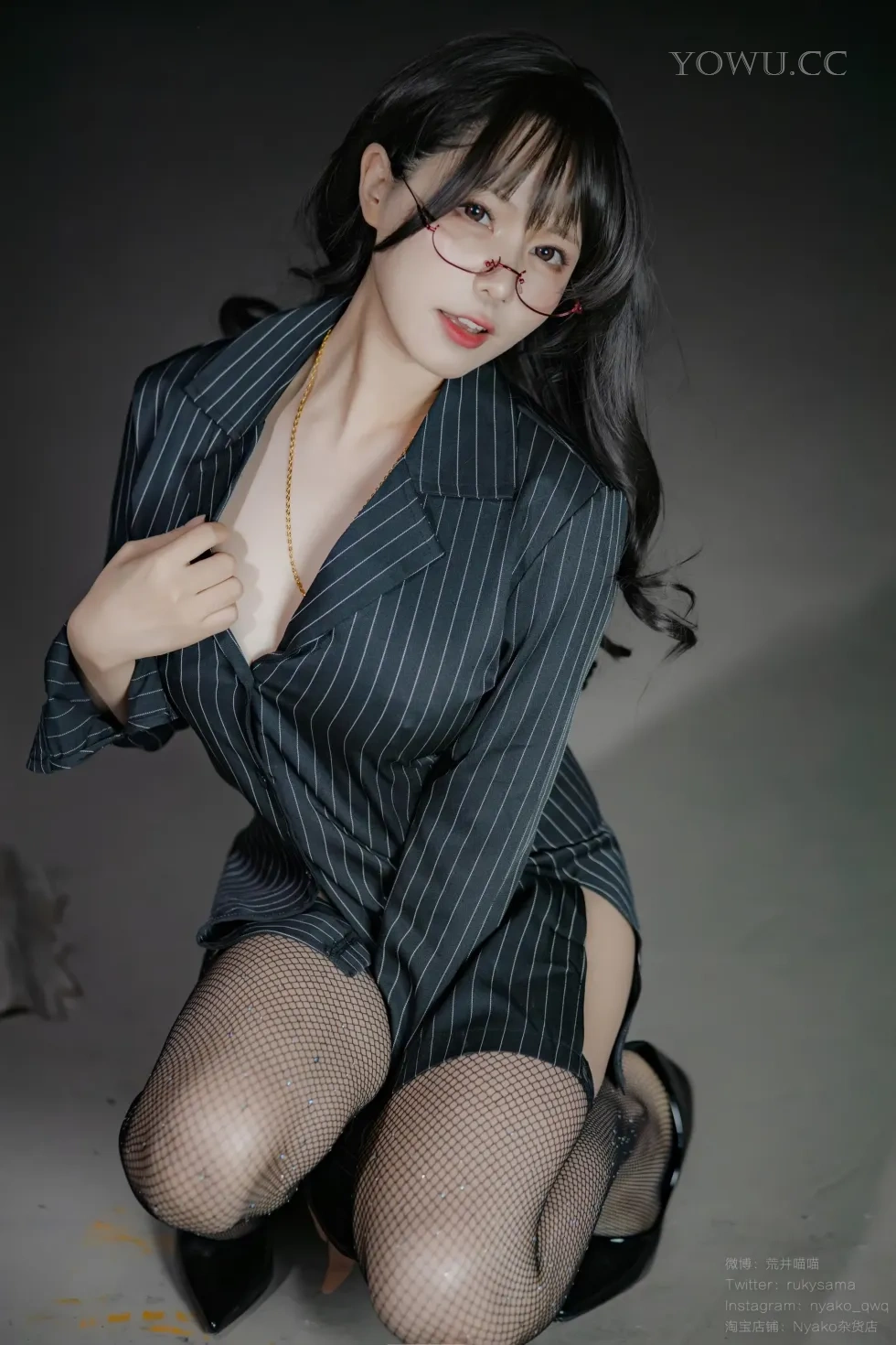 Nyako喵子《谁也不知的大人时间5》Cos写真在线欣赏